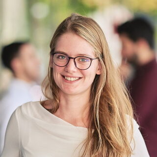 Livia Jansen-Winkeln | COO | Deep Neuron Lab